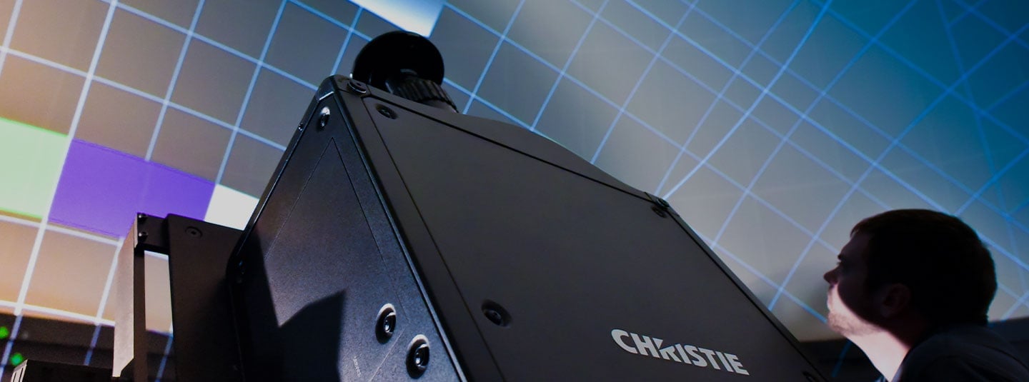 “与科视Christie 合作，得到他们专业服务团队的支持，我们得以感受到行业前沿的实力。科视Christie 随时待命，确保问题在 24 小时内得到解决，让一切恢复正常运行。”