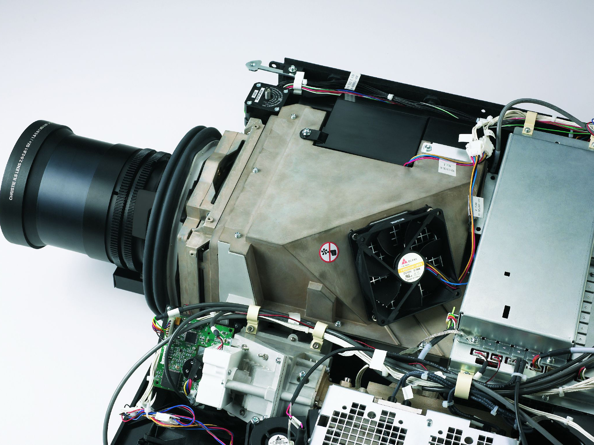 Mirage DS+6K-M SXGA+ 3D 3DLP projector | 118-054100-XX