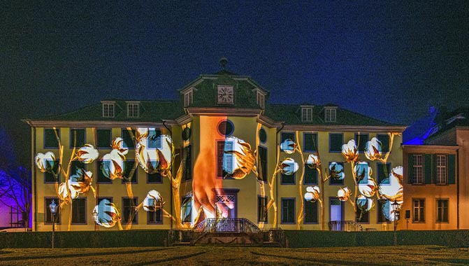 Photo credit: Jürgen Hoffman, Pluriversum is a site-specific projection mapping by artist Parisa Karimi and a RanGBarang (RGB) Studio production