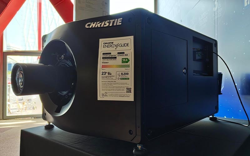 CP4435-RGB cinema projector